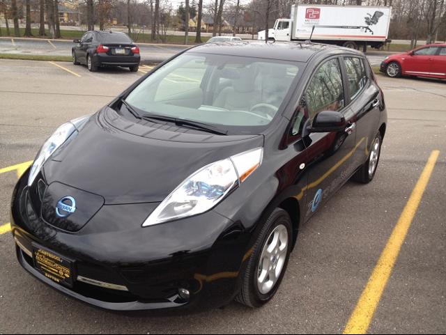 SuperBlack 2012 Nissan Leaf