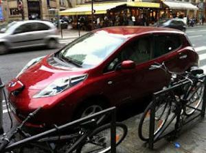 LEAF charging in Paris